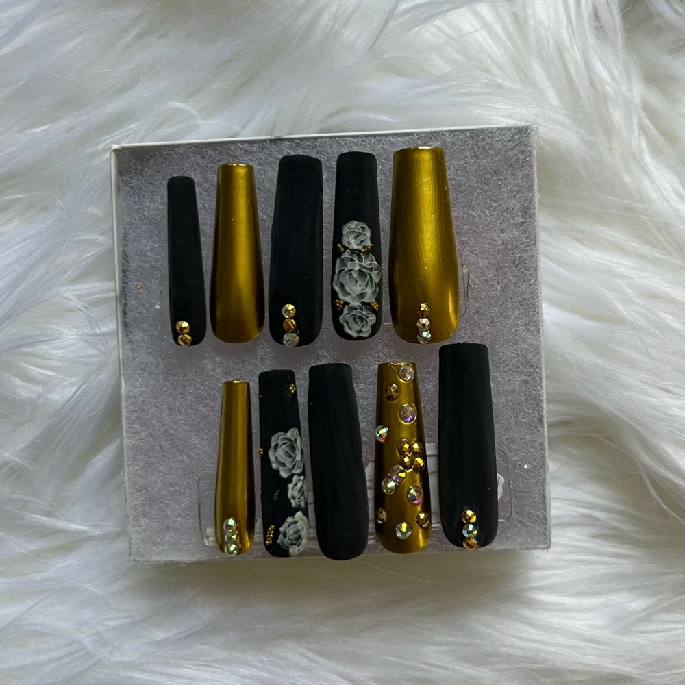 Long, Medium Length Press On Nail Set